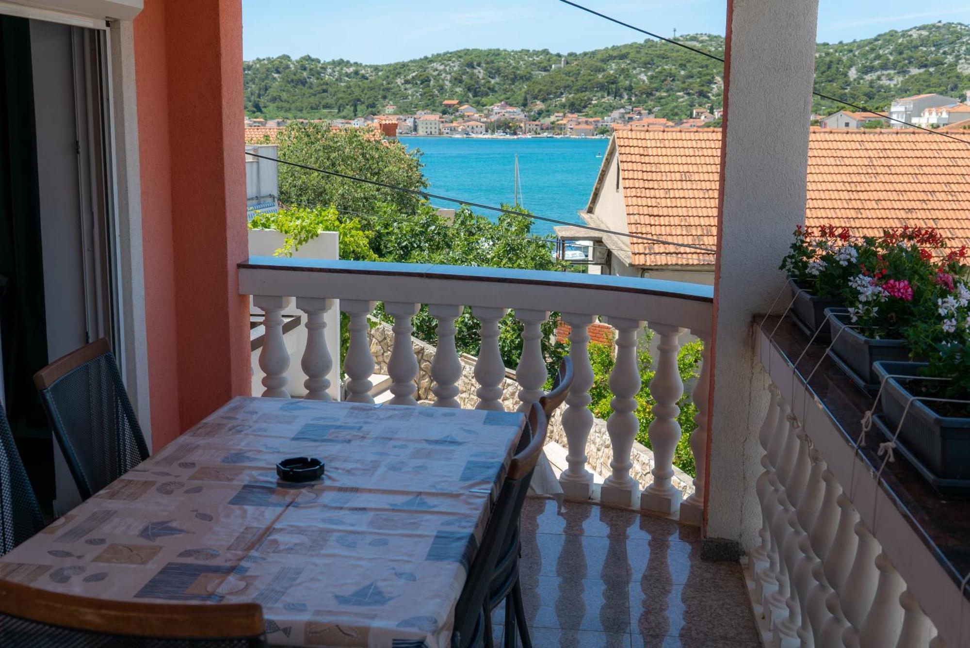Apartments Zubcic Tisno Extérieur photo